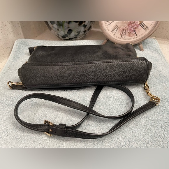 Tory Burch Bombe Black Leather Crossbody with Gold Chain Accents - Picture 3 of 14